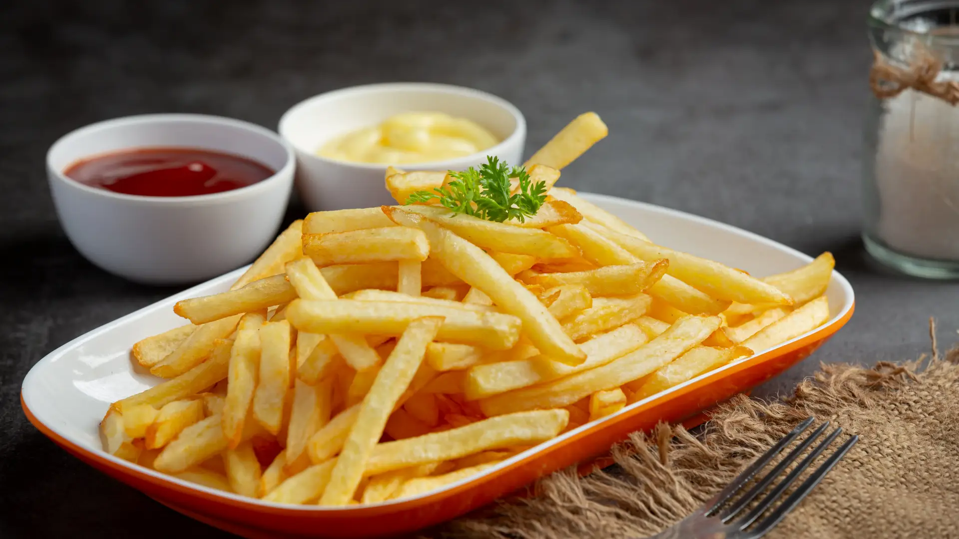 Patatas fritas con una freidora de aire